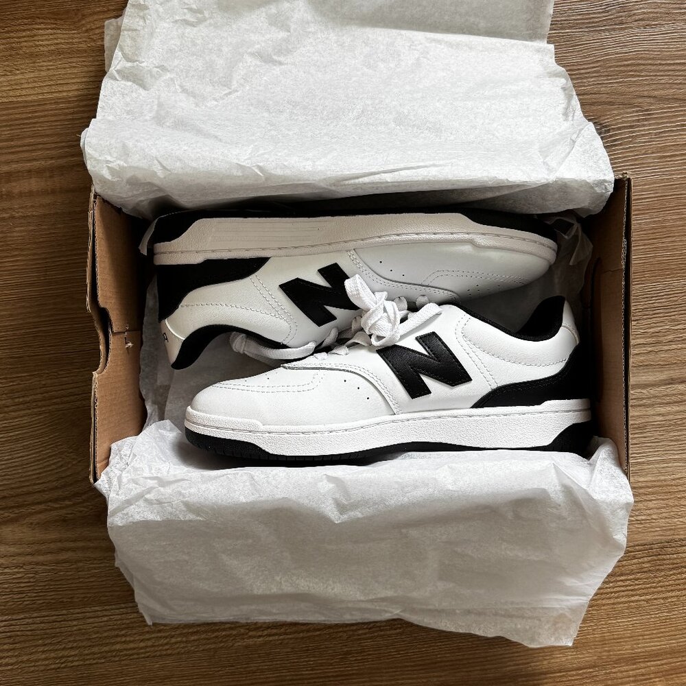 New Balance GSB80BLK White Black Youth Sneakers - 6.5 - Brand New - Picture 2 of 7